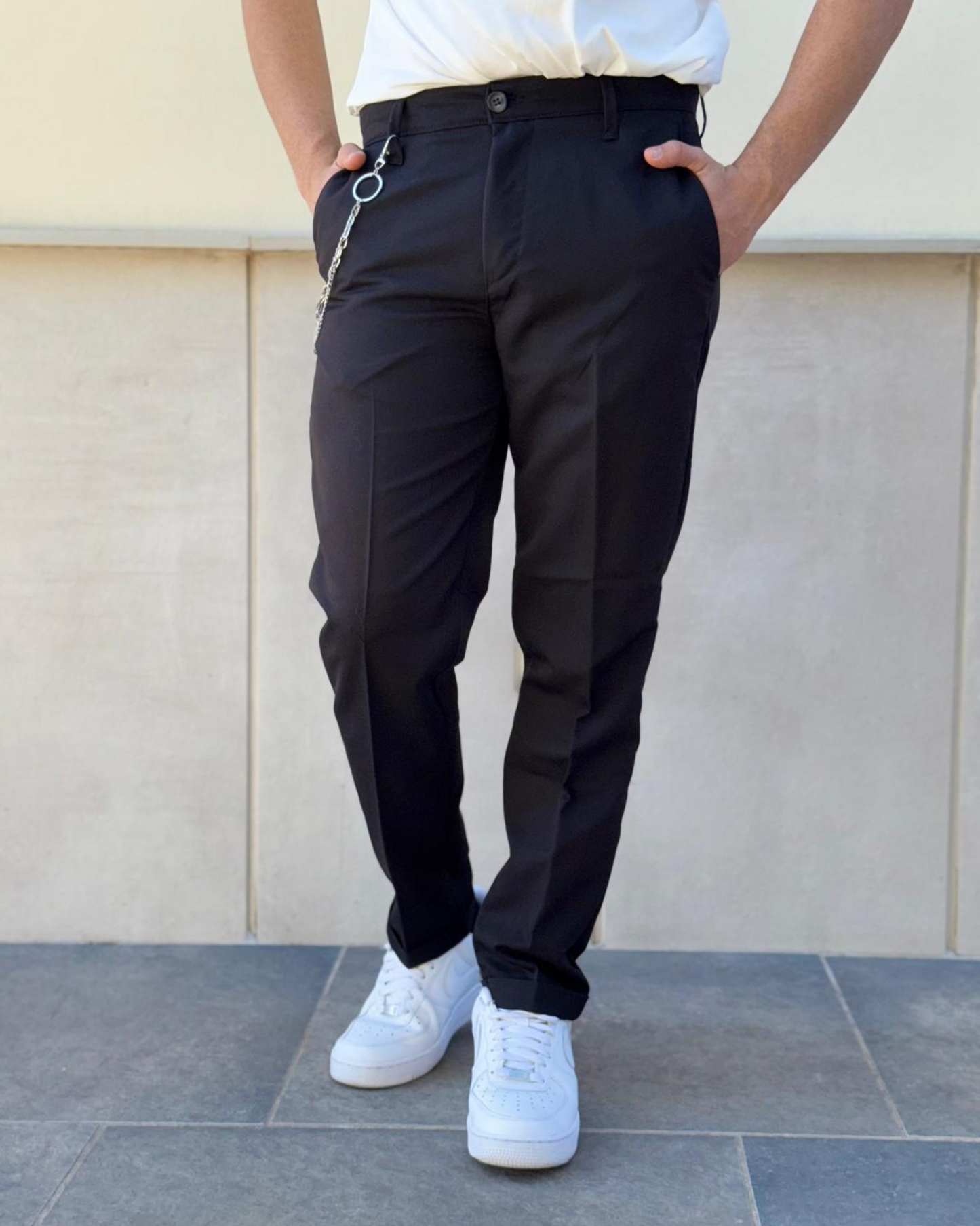 Pantalone Sartoriale Nero con Catena